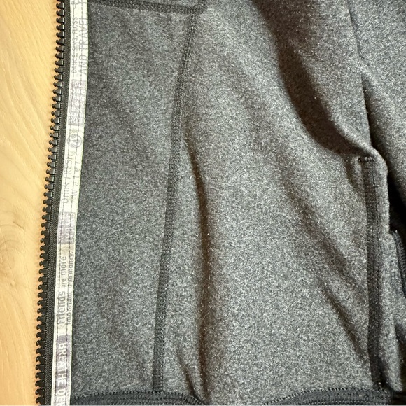 Lululemon Manifesto Gather Long Sleeve Hoodie Size 6 Black / Grey - Picture 5 of 10